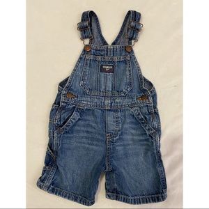 🧸Oshkosh B’gosh Shorts overalls 🧸